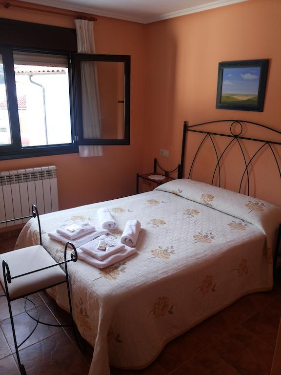 Casa Marivi Hotel Niembro Szoba fotó