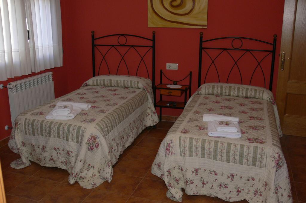 Casa Marivi Hotel Niembro Szoba fotó