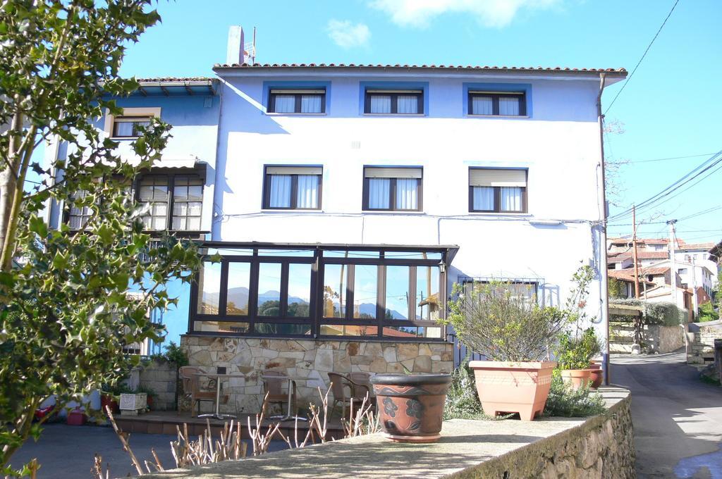 Casa Marivi Hotel Niembro Kültér fotó